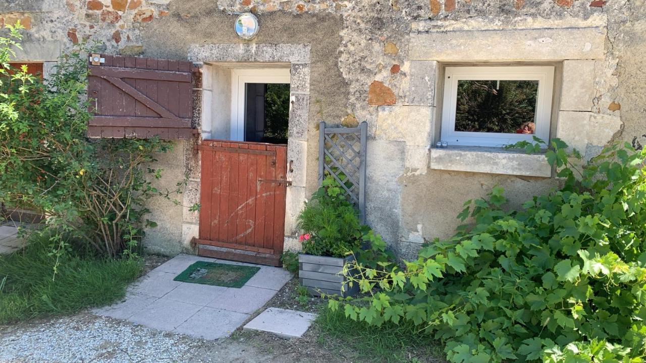 Petit Gite A La Ferme Des Buttons Rosnay  エクステリア 写真